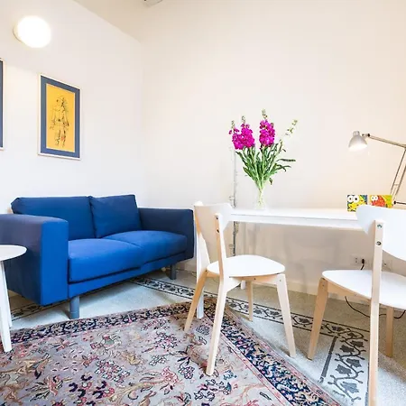 Bright With Terrace * روما